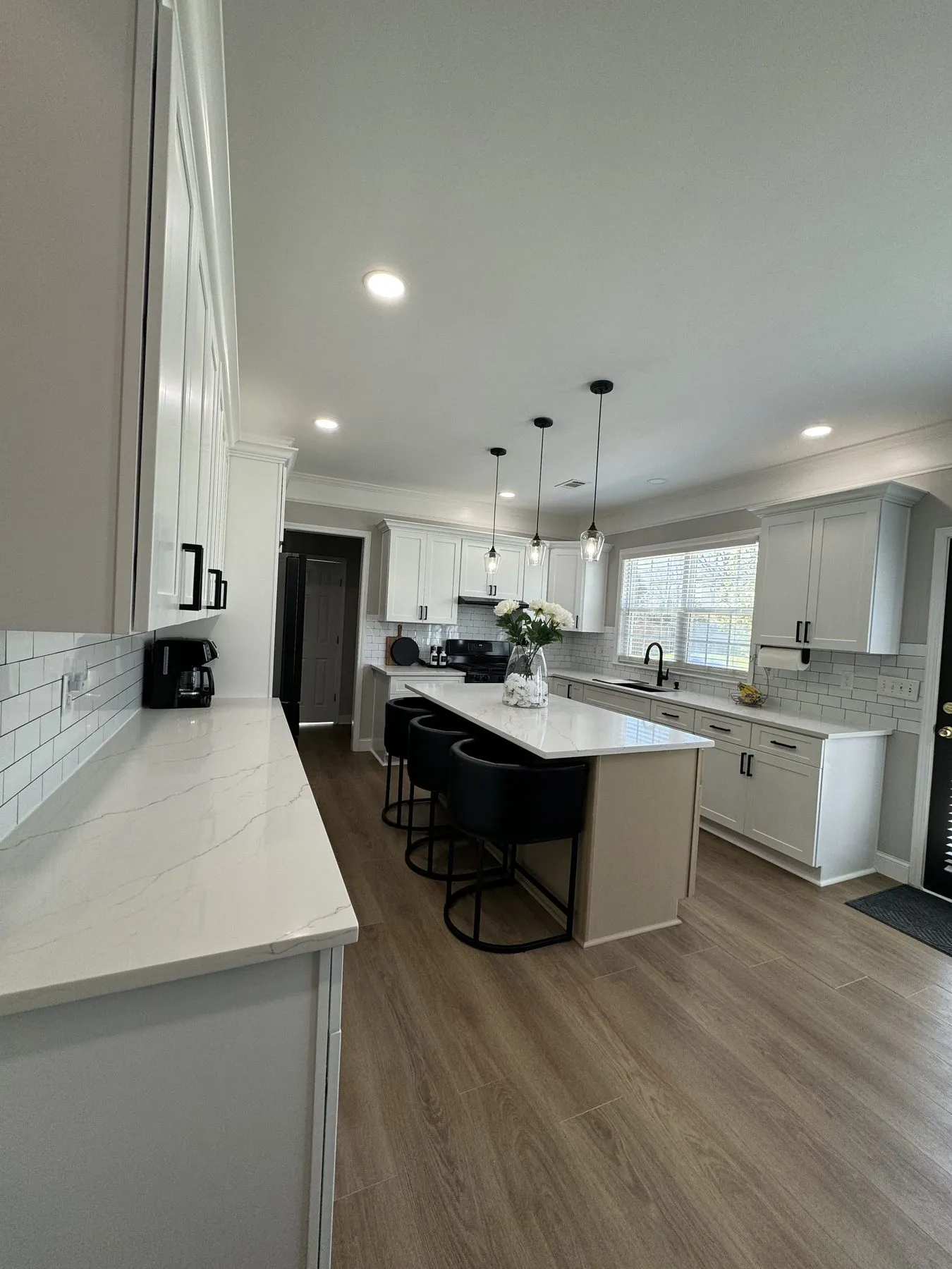 The island with seating, microwave drawer built in